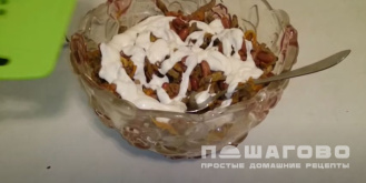Фото приготовления рецепта: Салат из фасоли с печенью - шаг 7