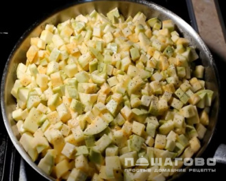 Фото приготовления рецепта: Овощное рагу с мясом - шаг 4