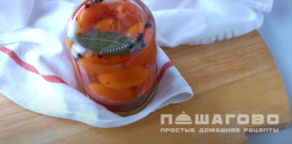 Фото приготовления рецепта: Помидоры с кориандром - шаг 9