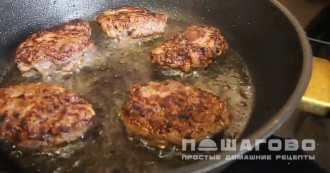 Фото приготовления рецепта: Котлеты из бобра - шаг 7