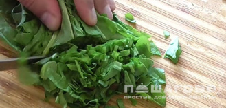 Фото приготовления рецепта: Суп щи со шпинатом - шаг 6