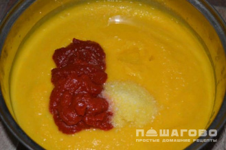 Фото приготовления рецепта: Готовим кабачковую икру с майонезом и мукой в блендере - шаг 3