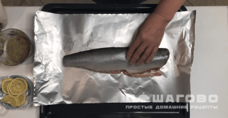 Фото приготовления рецепта: Голец в духовке - шаг 1