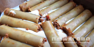 Фото приготовления рецепта: Каннелони под соусом бешамель - шаг 10