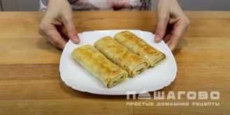 Фото приготовления рецепта: Начинка для блинов из мяса - шаг 4