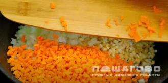 Фото приготовления рецепта: Лазанья с говяжим фаршем на сковороде - шаг 2