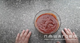 Фото приготовления рецепта: Пицца со свининой и ананасами - шаг 10