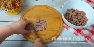 Фото приготовления рецепта: Мясной салат Оливье с говядиной - шаг 1