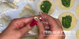 Фото приготовления рецепта: Вареники со шпинатом - шаг 3