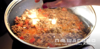 Фото приготовления рецепта: Каннелони под соусом бешамель - шаг 5