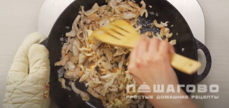 Фото приготовления рецепта: Гречневая лапша по-японски с курицей и овощами - шаг 5
