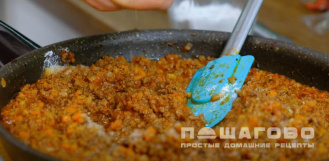 Фото приготовления рецепта: Лазанья с говяжим фаршем на сковороде - шаг 13
