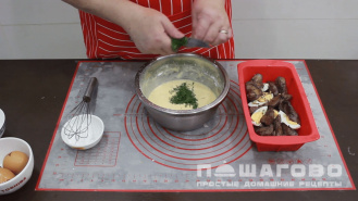 Фото приготовления рецепта: Печеночная запеканка из куриной печени в духовке - шаг 4
