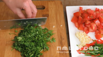 Фото приготовления рецепта: Салат из печеных овощей с фетой - шаг 7