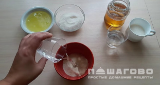 Фото приготовления рецепта: Фигурки из маршмеллоу - шаг 1