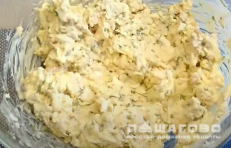 Фото приготовления рецепта: Рулет из лаваша с курицей и сыром - шаг 6