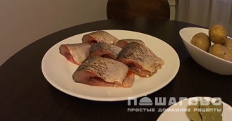 Фото приготовления рецепта: Уха из плотвы - шаг 1