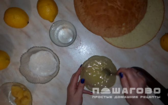 Фото приготовления рецепта: Сладкая пропитка для бисквитного торта - шаг 3