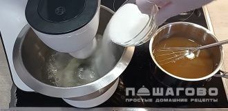 Фото приготовления рецепта: Зефир белый - шаг 3