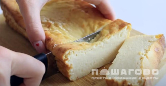 Фото приготовления рецепта: Пышная творожная запеканка без муки и манки - шаг 5