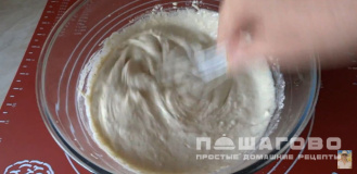 Фото приготовления рецепта: Оладьи из овсяных хлопьев на кефире - шаг 6