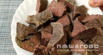Фото приготовления рецепта: Блинчики с начинкой из легкого свиного - шаг 1