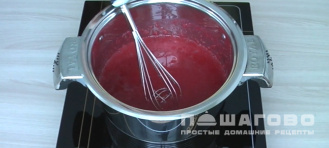 Фото приготовления рецепта: Бланманже с киселем - шаг 1