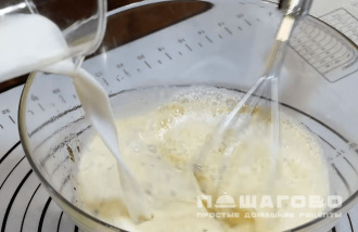 Фото приготовления рецепта: Запеканка из макарон с курицей и сыром - шаг 5