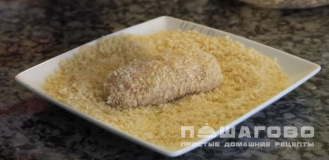 Фото приготовления рецепта: Быстрые куриные котлетки - шаг 7