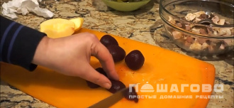 Фото приготовления рецепта: Винегрет мясной - шаг 2