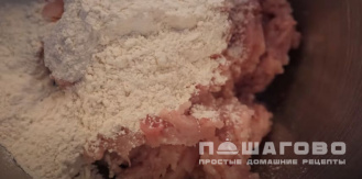 Фото приготовления рецепта: Колбаса из куриной печени - шаг 6