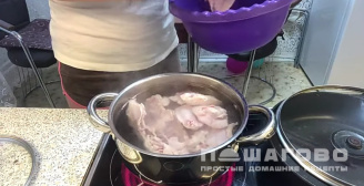 Фото приготовления рецепта: Борщ куриный - шаг 1