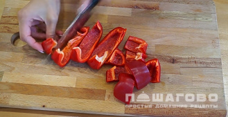Фото приготовления рецепта: Шашлык куриный в духовке на шпажках - шаг 5