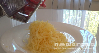 Фото приготовления рецепта: Пицца без теста - шаг 7