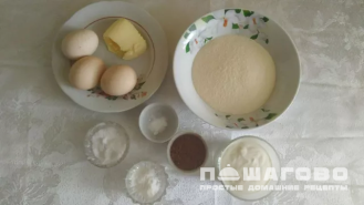 Фото приготовления рецепта: Манник на сковороде без духовки - шаг 1