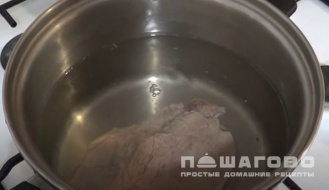 Фото приготовления рецепта: Заливное мясо - шаг 1