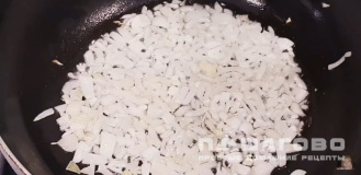 Фото приготовления рецепта: Паштет из куриной печени со сливками - шаг 4