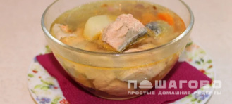 Фото приготовления рецепта: Уха из кеты - шаг 7