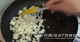 Фото приготовления рецепта: Суп с чечевицей на мясном бульоне - шаг 7