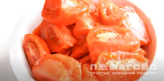 Фото приготовления рецепта: Холодный суп из томатов - шаг 3