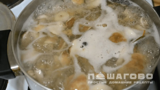 Фото приготовления рецепта: Маслята маринованные - шаг 3