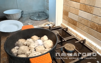 Фото приготовления рецепта: Цветная капуста запеченная в кляре - шаг 2