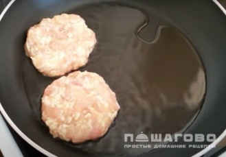 Фото приготовления рецепта: Шницель куриный с сыром - шаг 3
