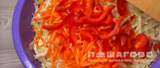 Фото приготовления рецепта: Маринад для капусты быстрого приготовления с уксусом - шаг 3