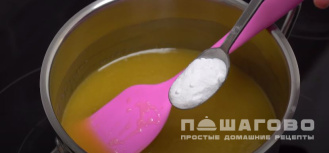 Фото приготовления рецепта: Классический медовый торт - шаг 2