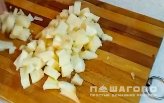Фото приготовления рецепта: Винегрет с зеленым горошком - шаг 5