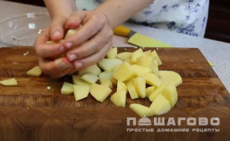 Фото приготовления рецепта: Простой суп щи из свежей капусты - шаг 4