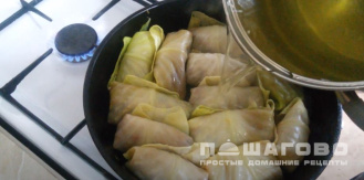 Фото приготовления рецепта: Голубцы с гречкой и куриной печенью - шаг 5