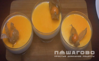 Фото приготовления рецепта: Панна-котта с маракуйей - шаг 11