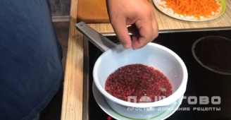 Фото приготовления рецепта: Плов узбекский с курицей и барбарисом - шаг 3
